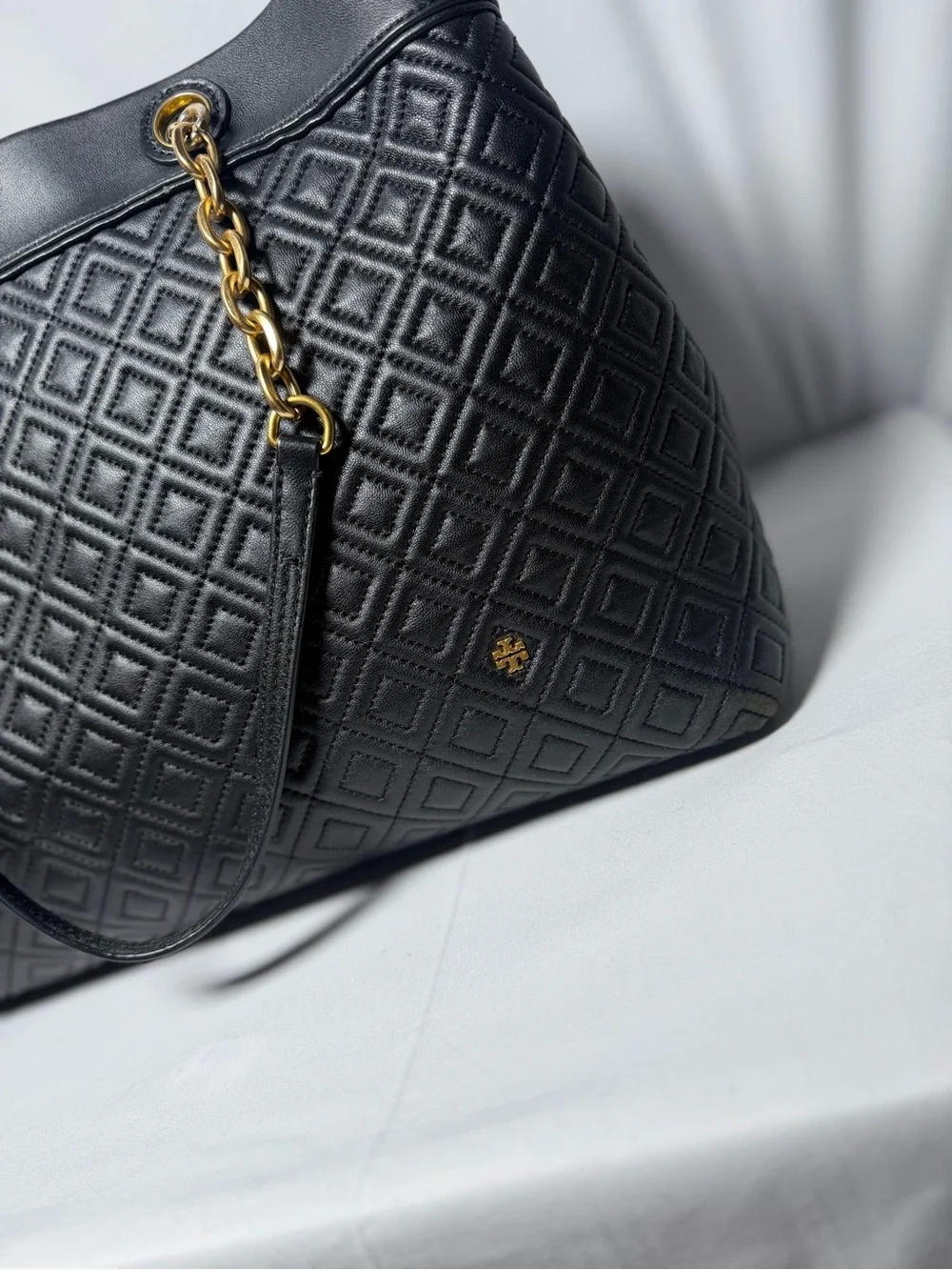 Tory Burch Fleming Quilted Leather Tote – Black/Gold